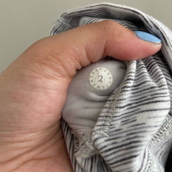 Lululemon Wunder Under Hi-Rise Tight Wee Are From Space Ice Grey Alpine size 2 - Picture 8 of 9